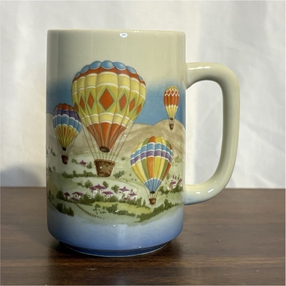 Otagiri Vintage Ceramic Coffee Mug 12 fl oz Hot Air Balloon Pictorial Blue/Ivory